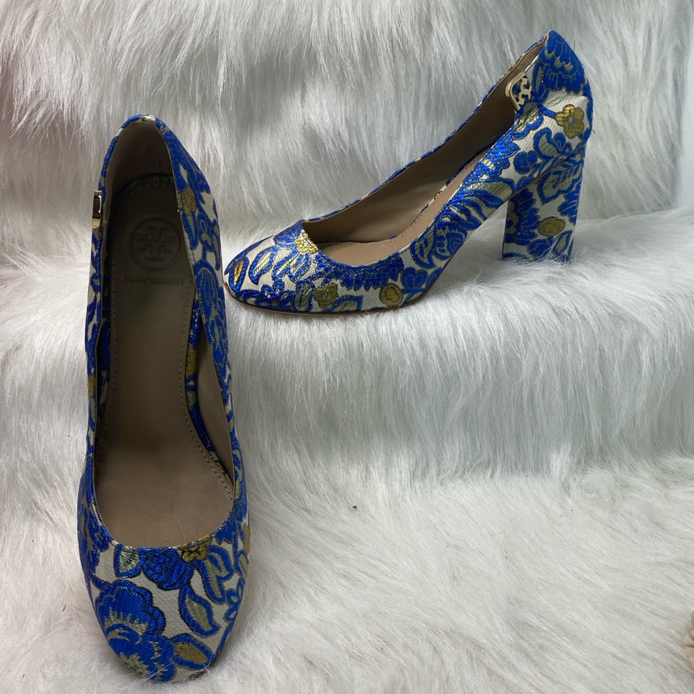 NWOB Auth. Tory Burch Elizabeth round toe pump metallic floral brocade size 6m